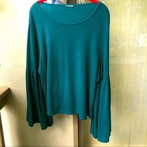Gorgeous AND comfy teal bell sleeved t-shirt fabric blouse 2x/XXL/plus size